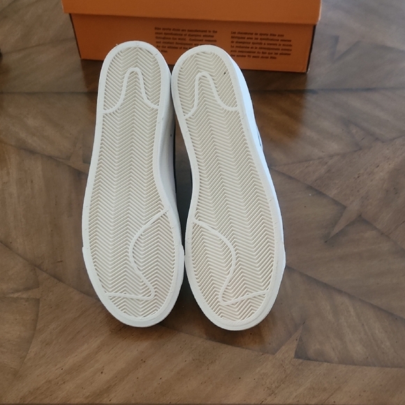 Nike Blazer Mid ‘77 - Picture 8 of 11